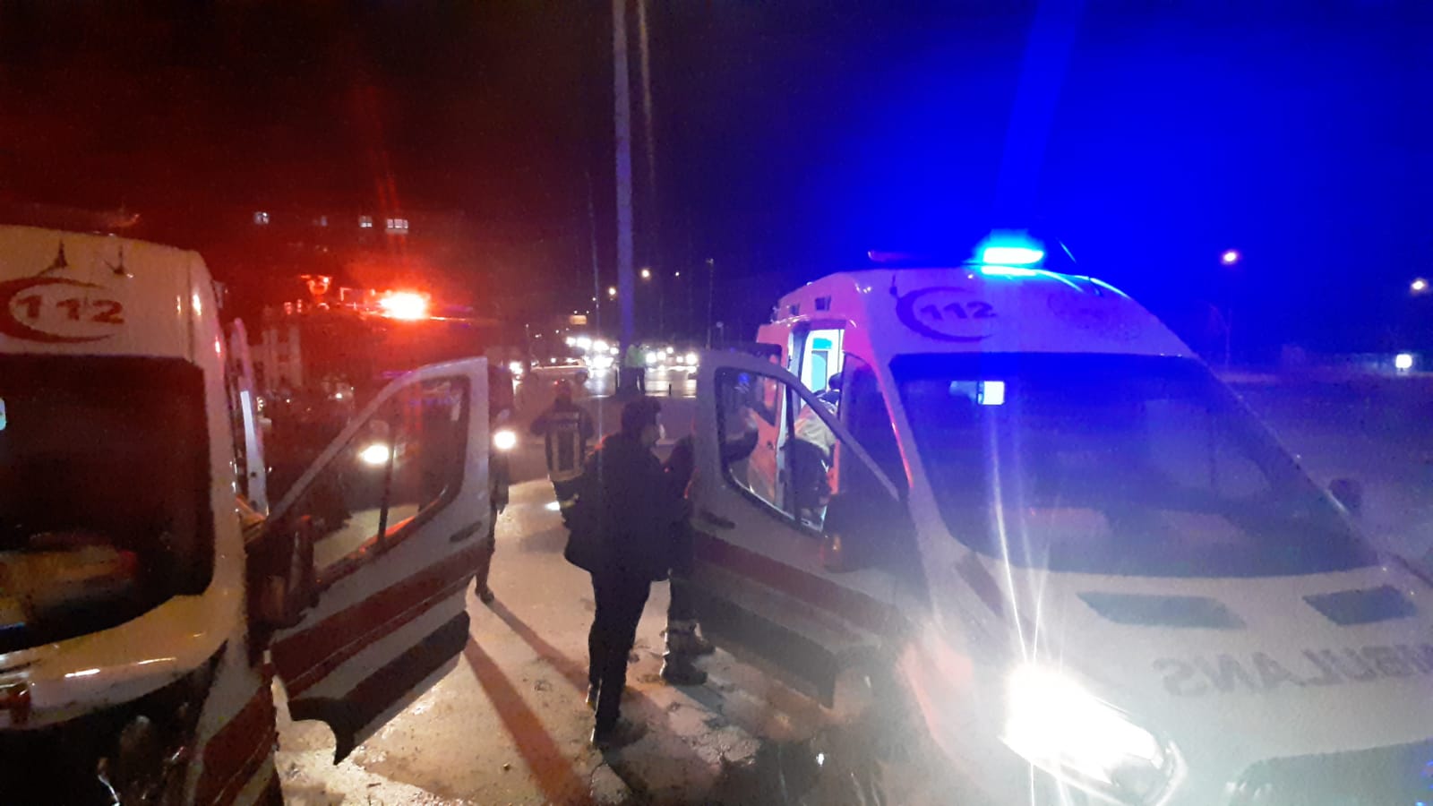 Ambulans  Kaza Yaptı: 7 Yaralı