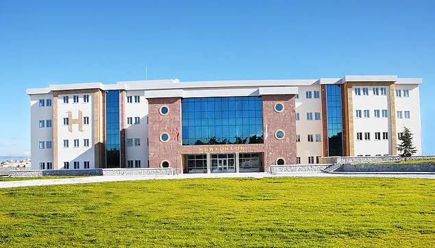 Üniversiteden İddialara Cevap Geldi