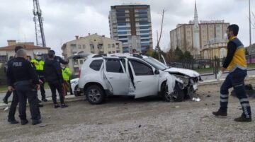 Çevre Yolunda Kaza: 3 Yaralı