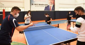 Masa Tenisi Antrenörlük Kursu Başladı