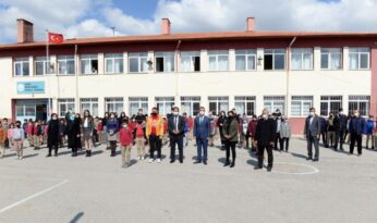 Belediyeden Kitap Kampanyasına Destek