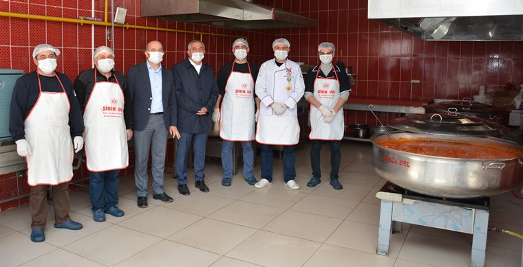 Alaca’da 1500 Aileye Sıcak Yemek Hizmeti