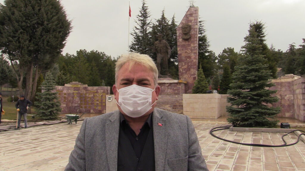 Şehitlik  Yenileniyor