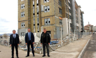 Belediye Binası 3 Yıldır Hizmete Açılamıyor