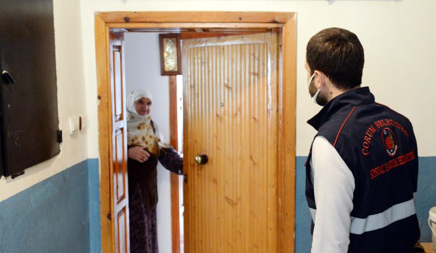 Belediye’den Ulu Çınarları Sevindiren Hediye