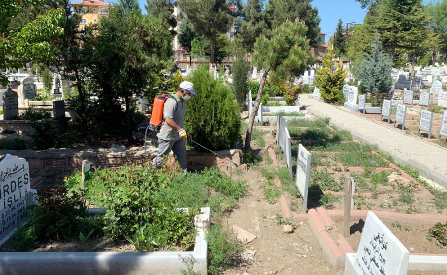 Mezarlıklar Bayrama Hazır!