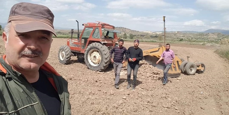 ‘Emeklerini, Üretime Dönüştüren Çiftçilerimizi Kutluyorum’