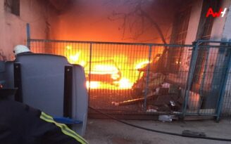 Otomobil Tamamen Yandı