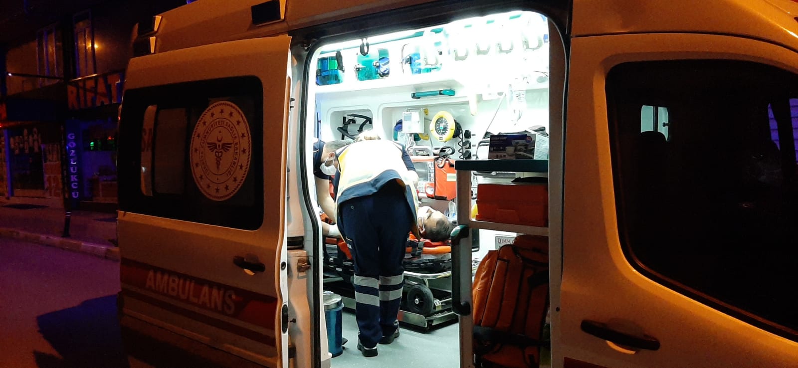 Merdiven Boşluğuna Düşen İşçi Yaralandı