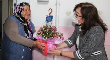 Anneler Gününde Şehit Anneleri Unutulmadı