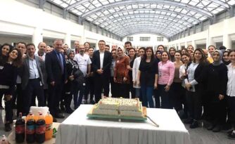 Tıbbi Sekreterler Minik Yüreklere Dokundu