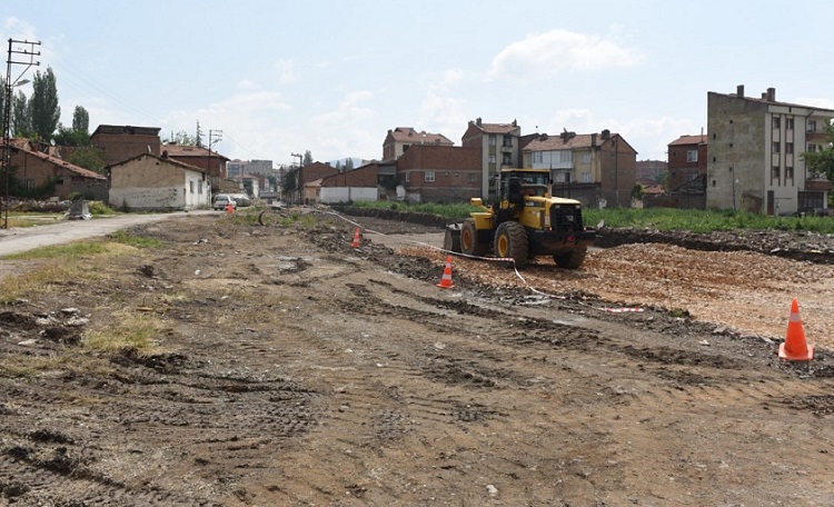 Belediye İki Yol Daha  Açıyor