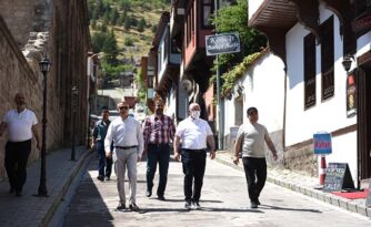 Belediye Heyeti Afyonkarahisar’a Gitti