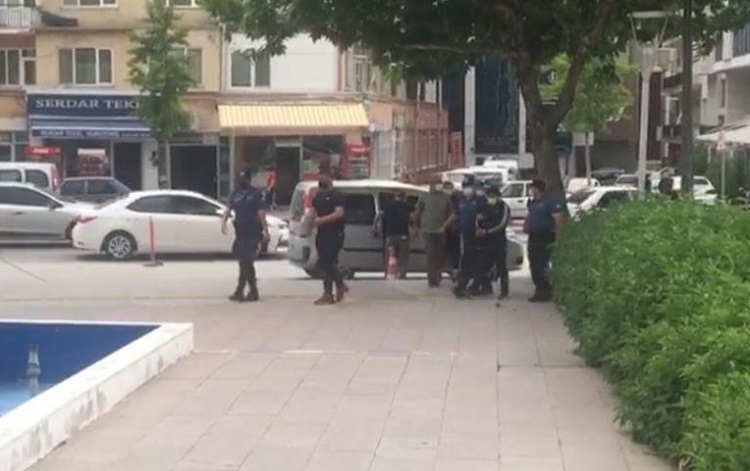 Dolandırıcılar Yakayı Ele Verdi