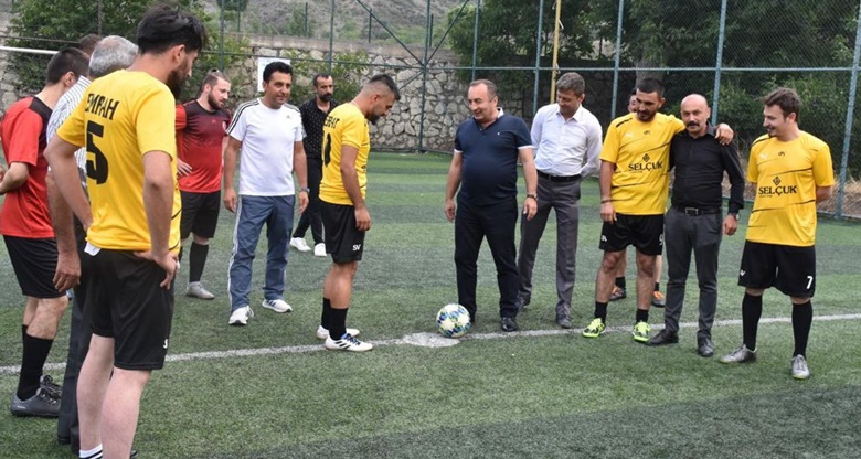 İskilip’te Halısaha Futbol Turnuvası Başladı
