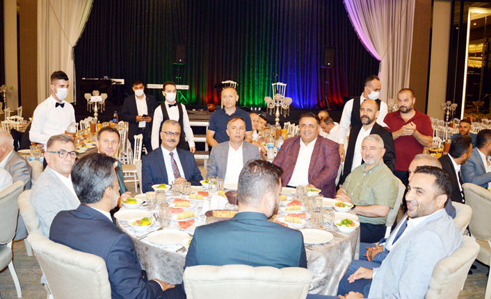 Birlik ve Beraberlik Yemeğinde Biraraya Geldiler