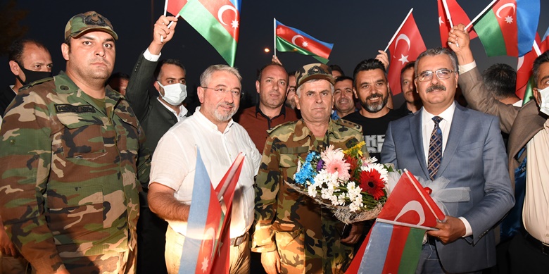 Çorum’da Azerbaycanlı Ekibe Sevgi Seli