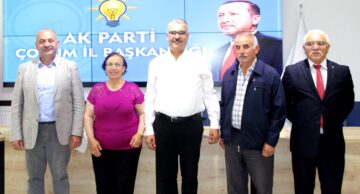 Yaylacık Köyü Muhtarı ve Eşi AK Parti’ye Katıldı
