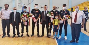 Kaymakam Görmüş’ten Milli Güreşçilere Ödül