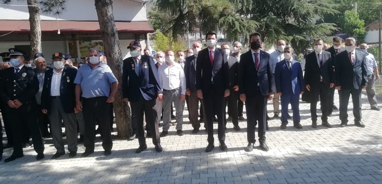 Oğuzlar’da Zafer Bayramı Coşkuyla Kutlandı