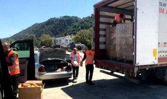 Alperen Ocakları’ndan Sel Bölgesine Yardım