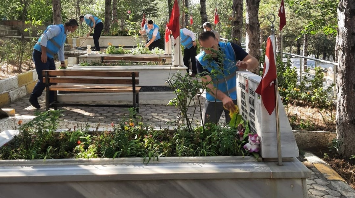 Müdürden Örnek Davranış