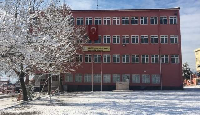 Kargı’da İki Sınıf Karantinaya Alındı