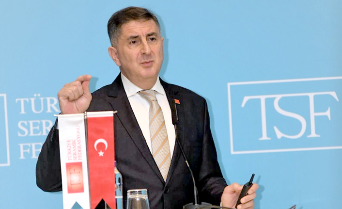 Çenesiz Tekrar Seçildi