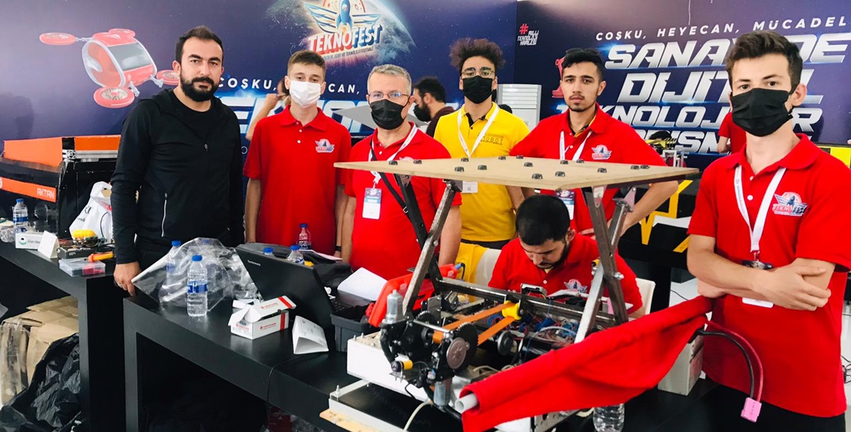 Belediye’den Genç Mucitlere Destek!