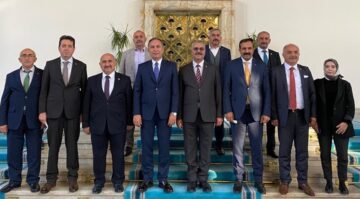 Belediye Başkanları TBMM’ye Çıkartma Yaptı