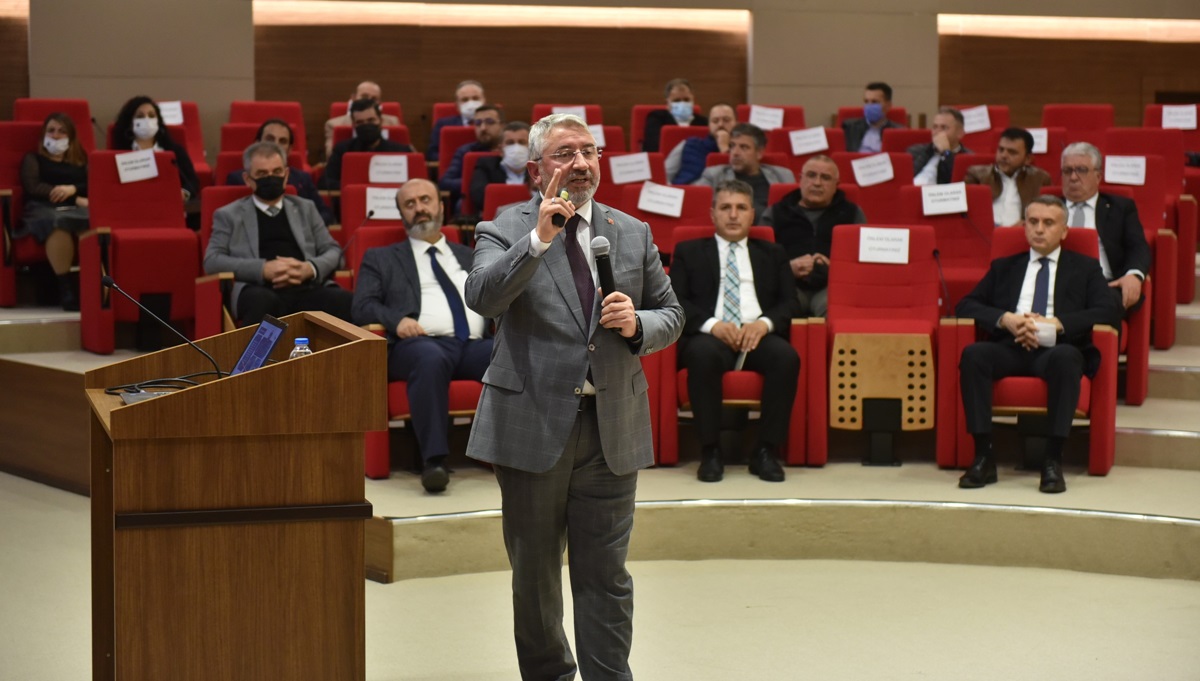 İş Dünyasına 2.5 Yıllık İcraatlarını Anlattı