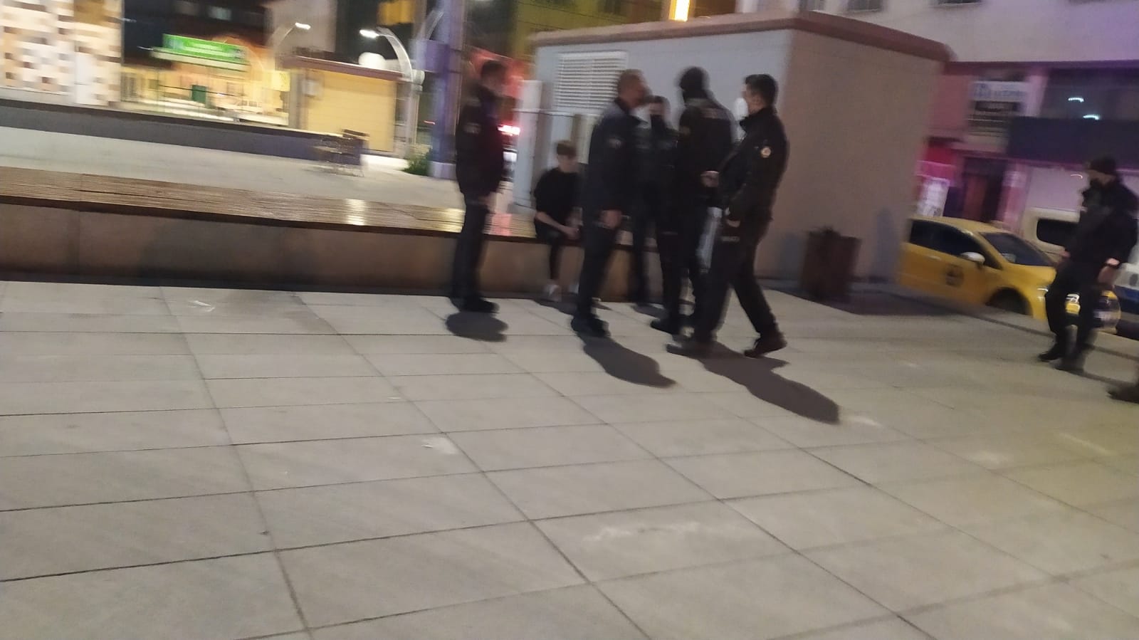 Azerbaycan’lı Genç Bıçaklandı