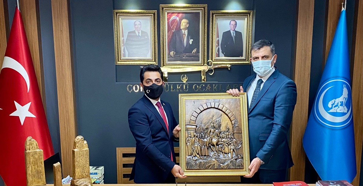 Vali Çiftçi’den, Ülkü Ocaklarına Destek Ziyareti