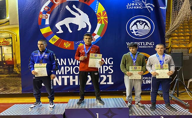 Güreşcimiz Şampiyon Oldu