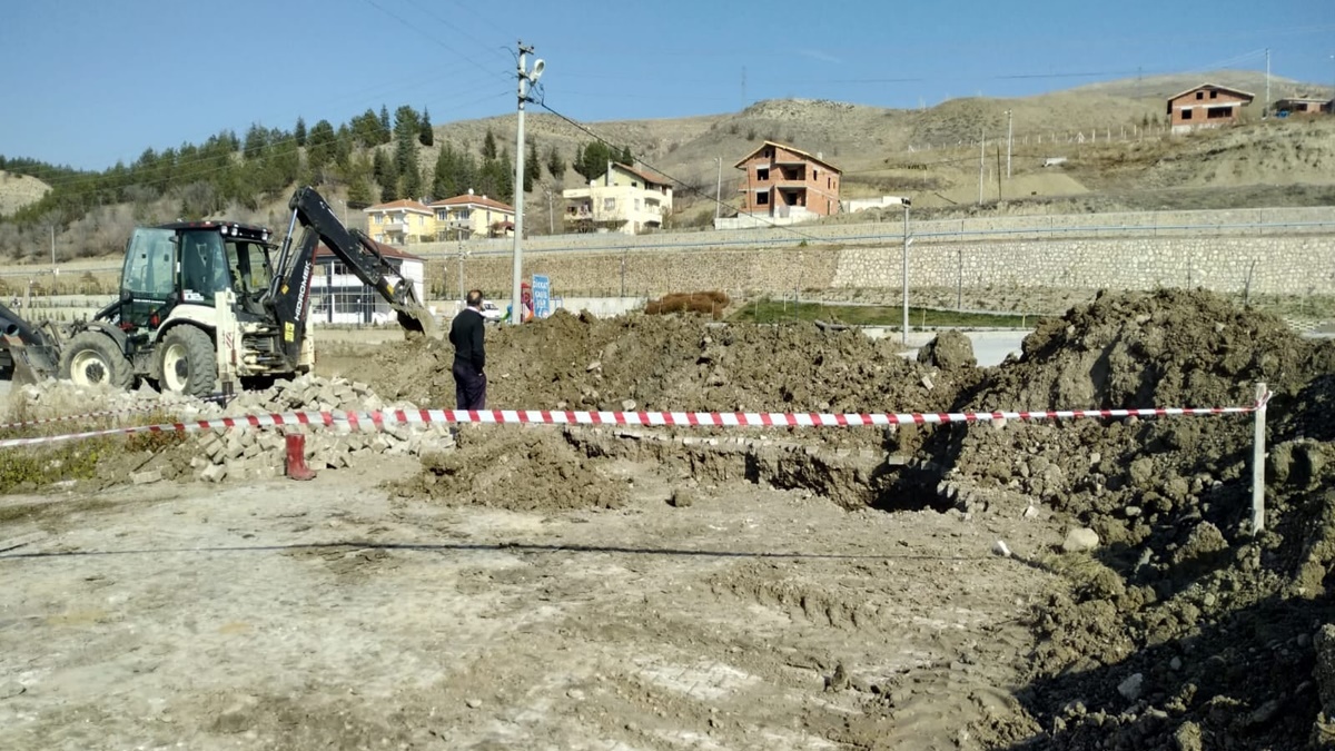 Bayat’ta Alt Yapı Çalışmaları Devam Ediyor