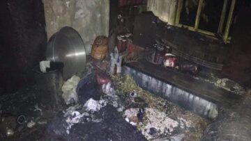 Alevlere Teslim Olan Ev Küle Döndü