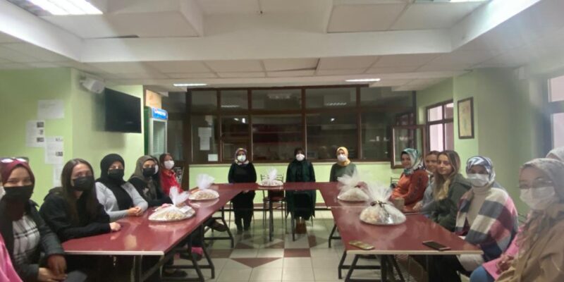 Feyza Aşgın, Kız Yurdunu Ziyaret Etti