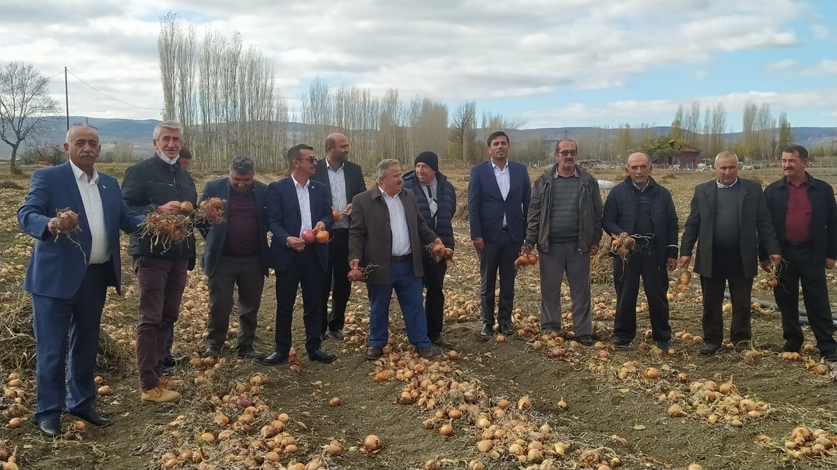 Ziraat Odası Başkanlarından Soğan Üreticisine Destek