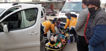 Otobüs ile Ticari Araç Çarpıştı. 1 Yaralı