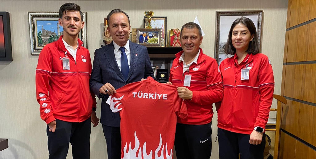 Ceylan, Olimpiyat Şampiyonlarını TBMM’de Ağırladı