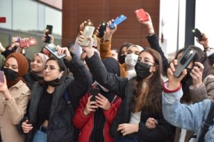 Bu Kampüste Müzik Var