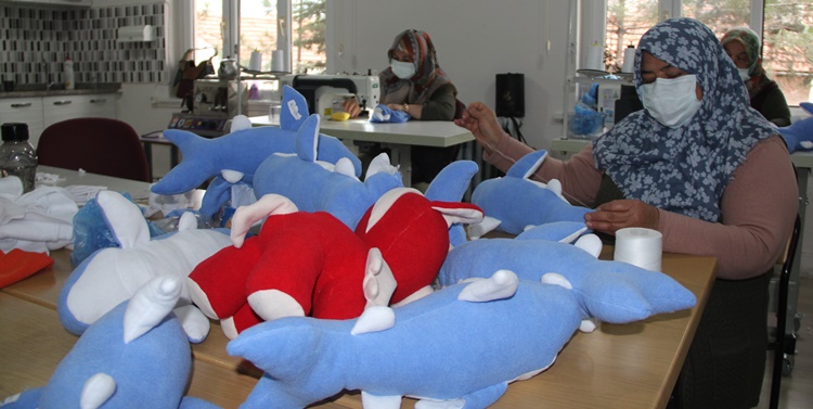 Bu Projeyle Yetim Çocukların Yüzü Gülüyor