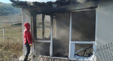 Bağ Evi Yangında Kül Oldu