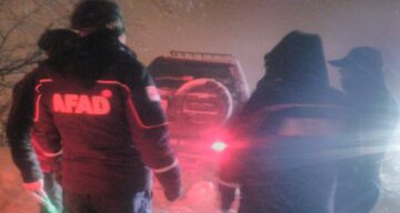 Yoğun Kar Mesaisi Yapıyorlar