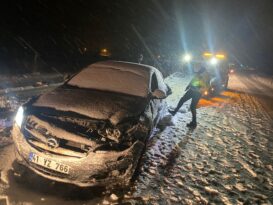 Sungurlu’da Kar Yağdı, Kazalar Arttı
