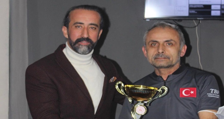 Bilardo İl Şampiyonu Emrah Taç Oldu