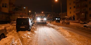 Belediye’nin Karla Mücadele  Çalışmaları Takdir Topladı