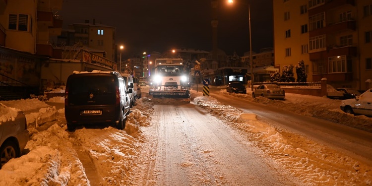 Belediye’nin Karla Mücadele  Çalışmaları Takdir Topladı