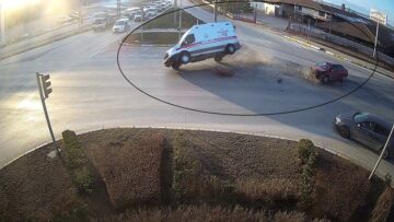 Ambulans Kazası Güvenlik Kamerasında
