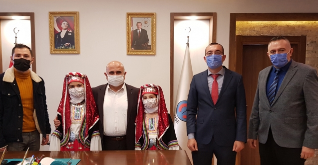 Başkan Ünlü İl Birincilerini Ağırladı